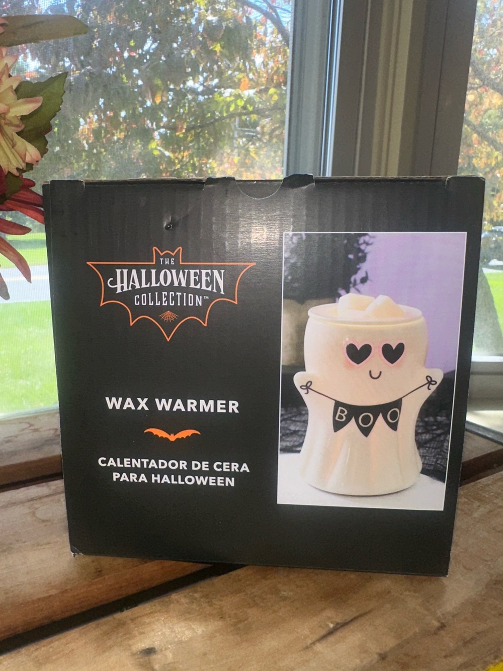 Halloween Collection White Ghost with 'Boo' Banner Wax Warmer - NIB - Picture 6 of 6